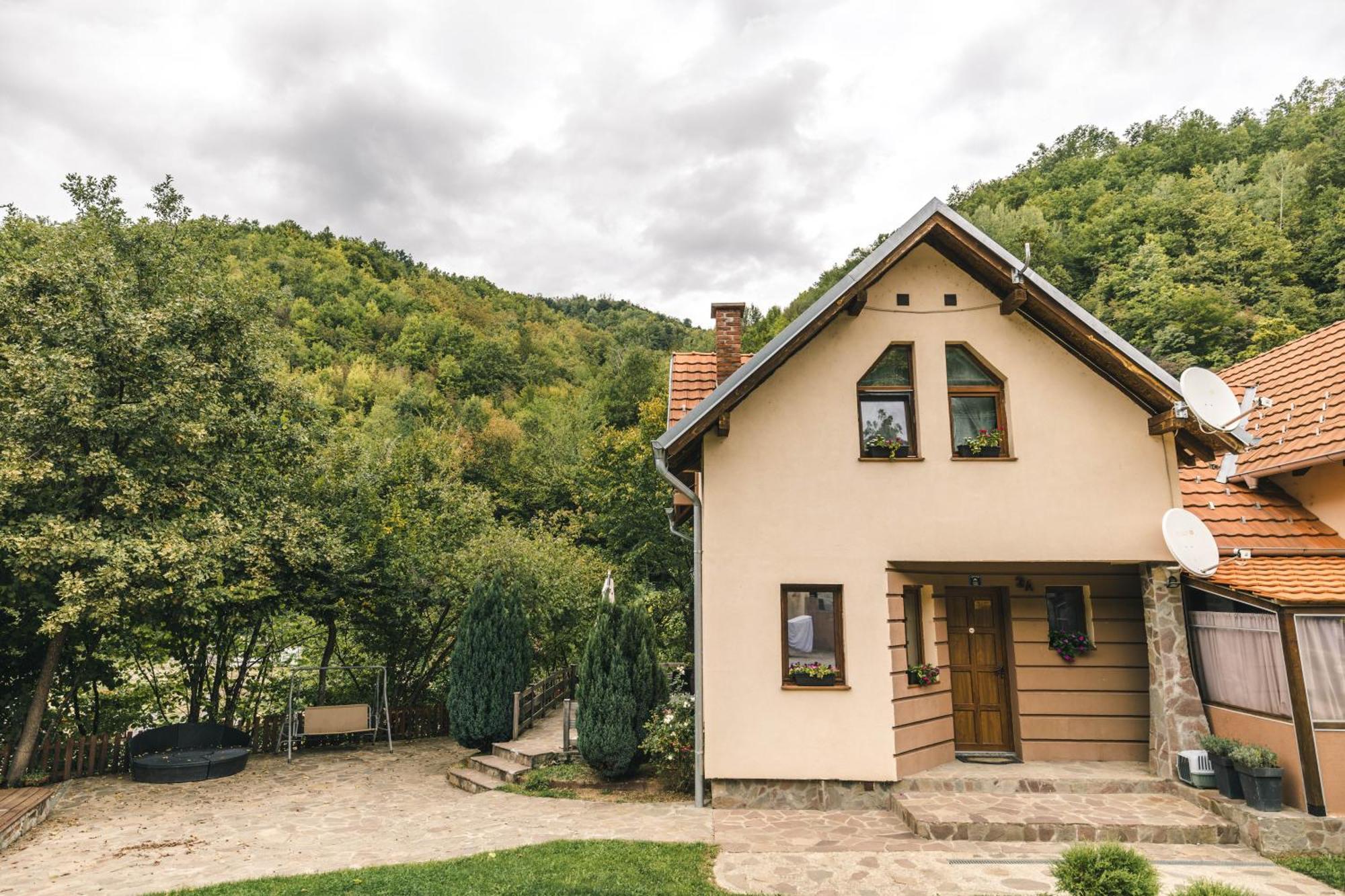 Lodge Zeleni Svet Crni Vrh Exterior photo